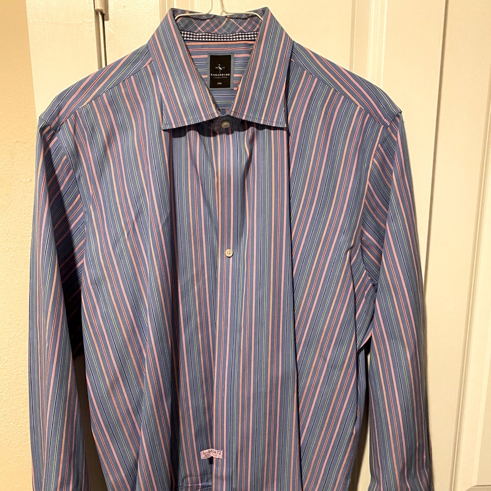 Men’s casual dress shirt